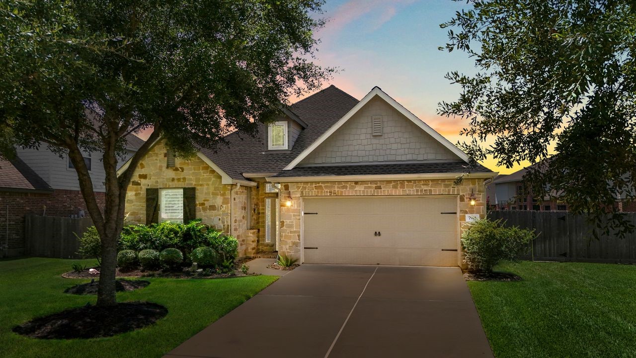 7918 Shadow Dance Lane Property Photo 1