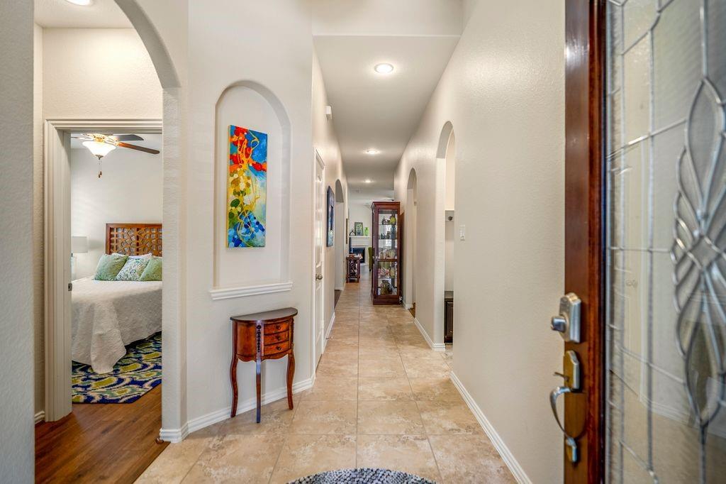 7918 Shadow Dance Lane Property Photo 4