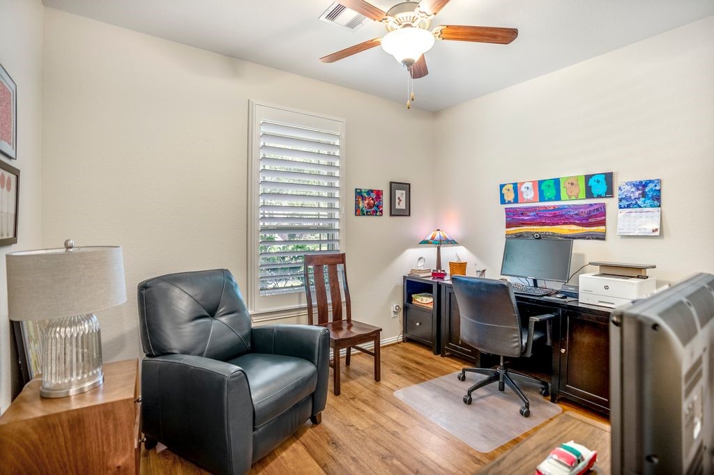 7918 Shadow Dance Lane Property Photo 5