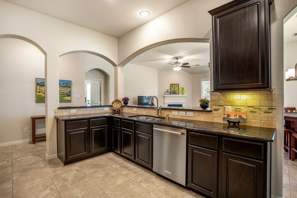7918 Shadow Dance Lane Property Photo 17