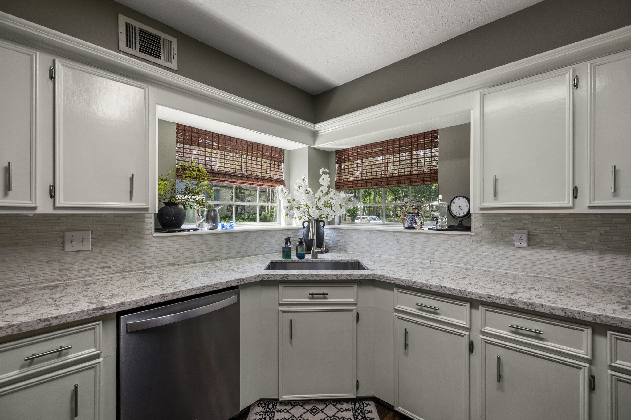 17627 Forest Mist Drive Property Photo 13