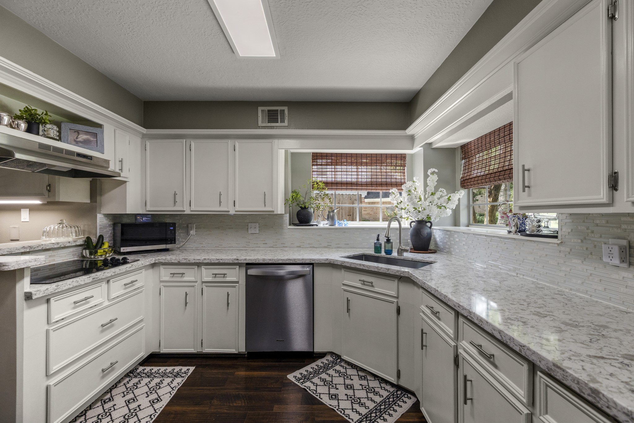 17627 Forest Mist Drive Property Photo 14