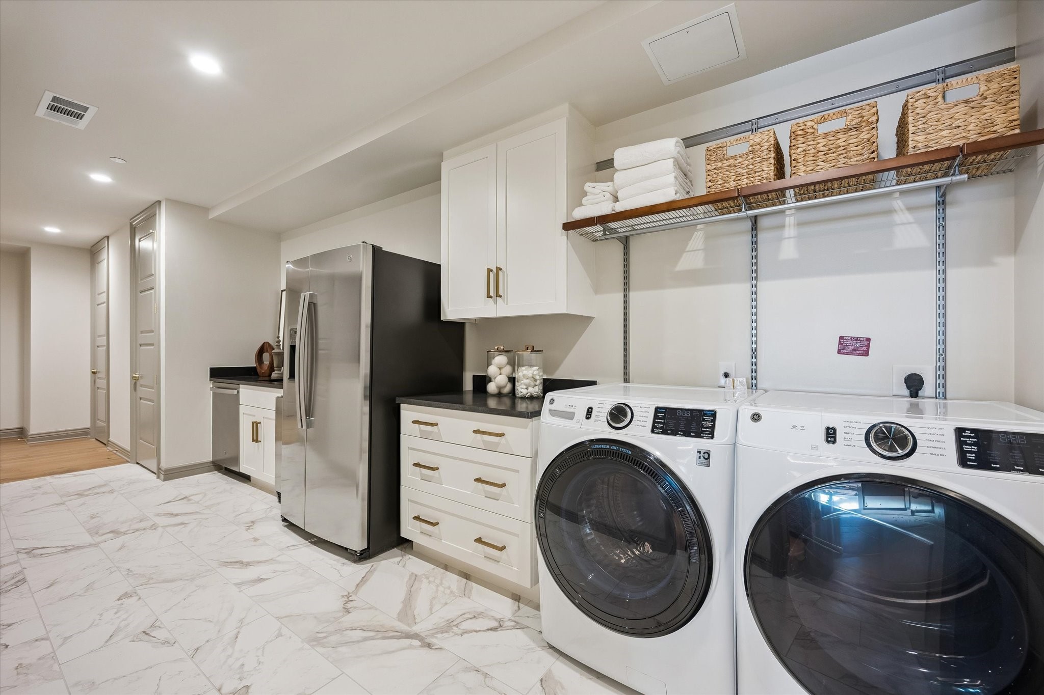 1717 Bissonnet Street 1802 Property Photo 13