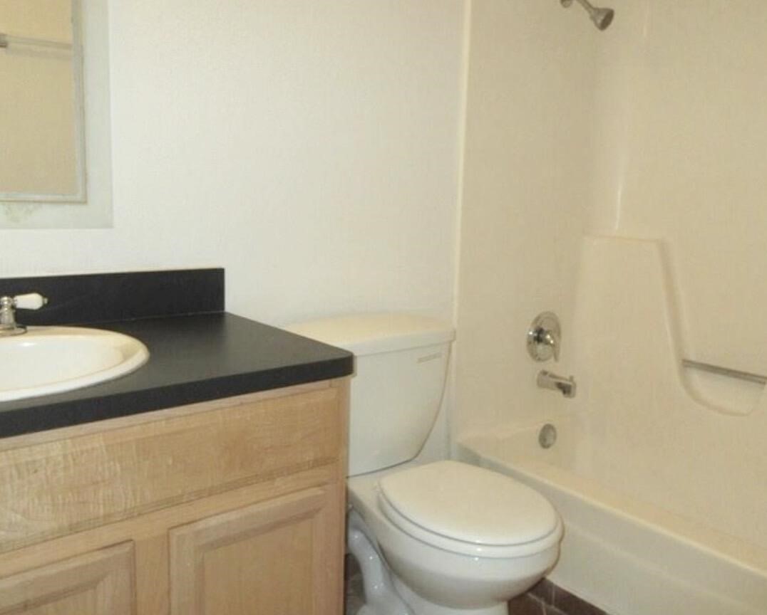 11203 Shannon Hills Drive Property Photo 7