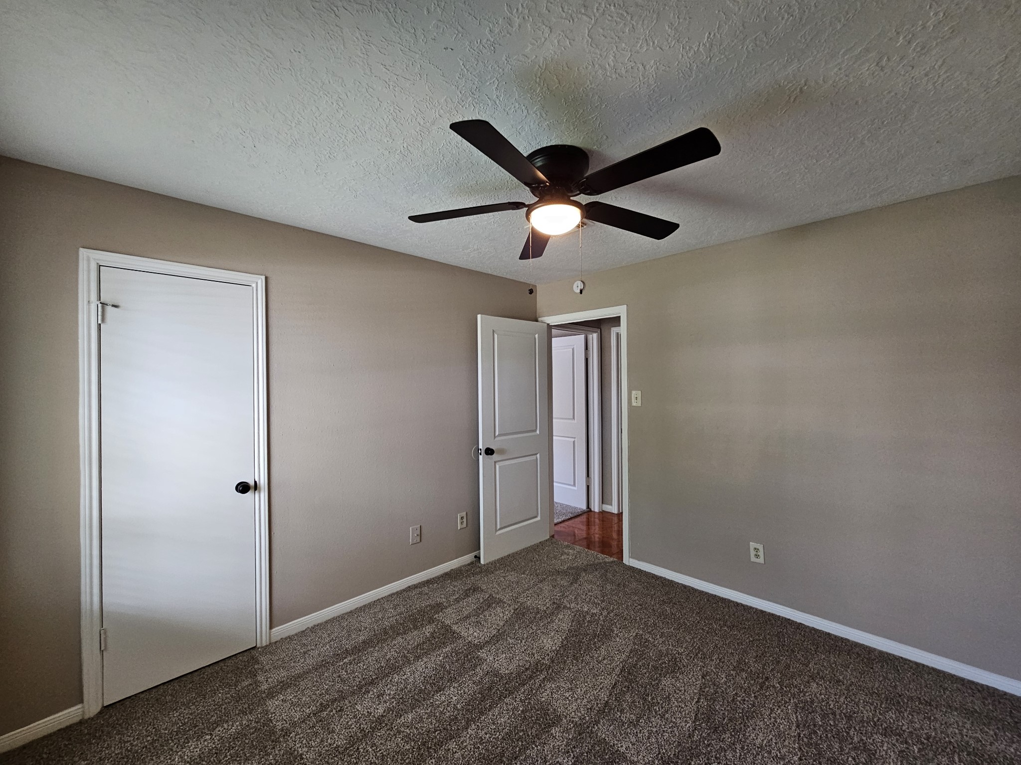 5619 Fairview Forest Drive Property Photo 10