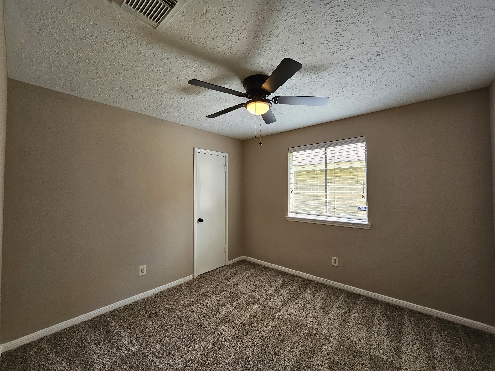 5619 Fairview Forest Drive Property Photo 13
