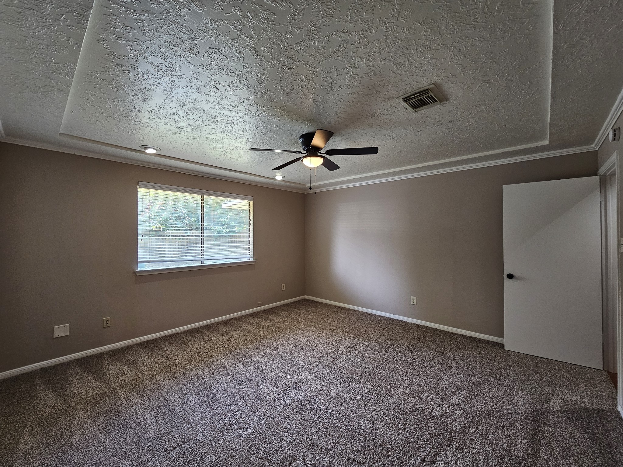 5619 Fairview Forest Drive Property Photo 14
