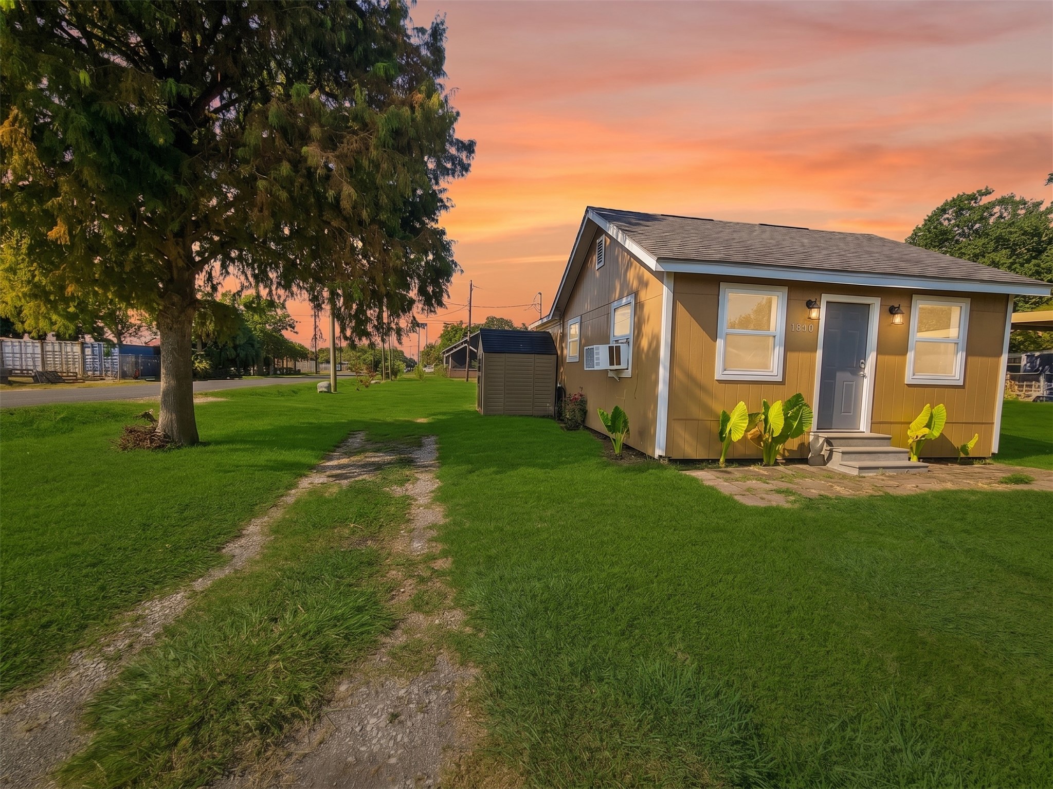 3440 Texas Avenue Property Photo 1