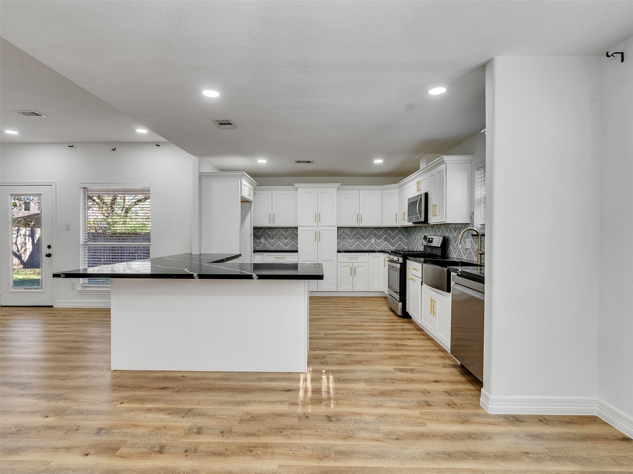 206 Doncaster Street Property Photo 17