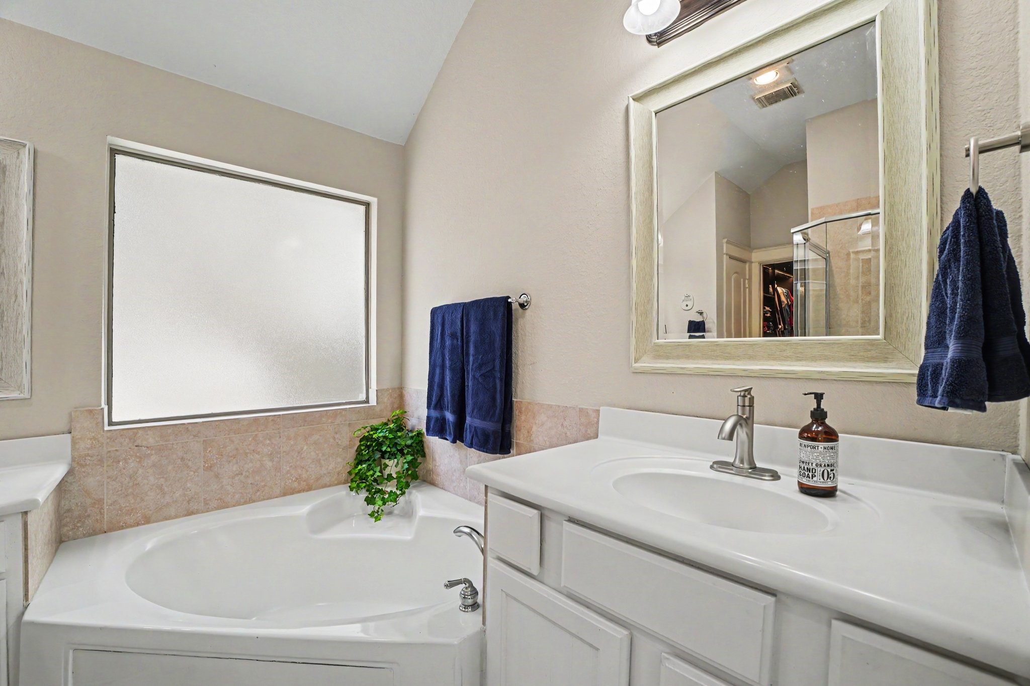 62 W Tapestry Park Circle Property Photo 21
