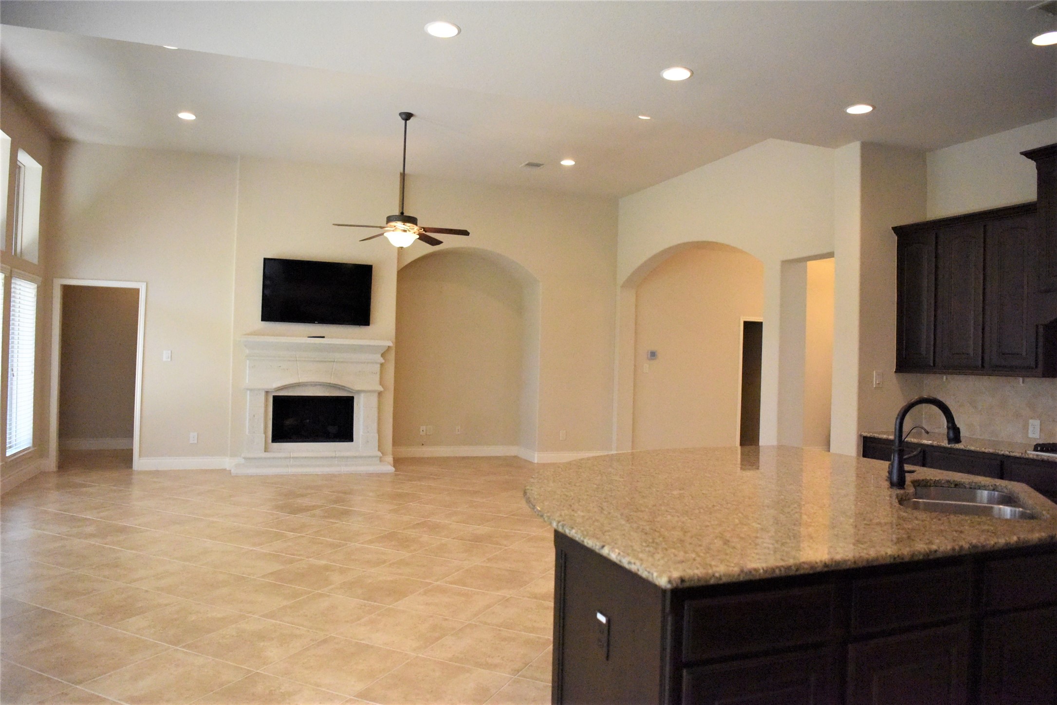 5922 Solara Ledge Lane Property Photo 11