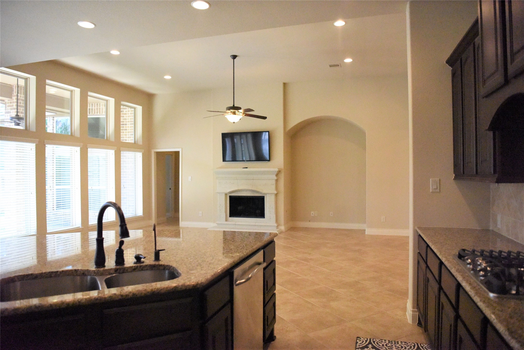 5922 Solara Ledge Lane Property Photo 12