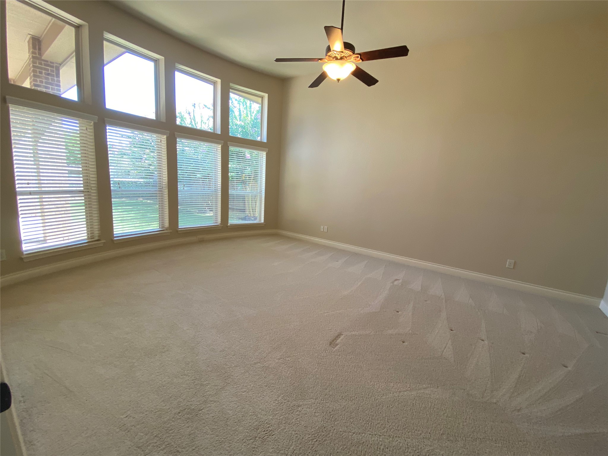 5922 Solara Ledge Lane Property Photo 13