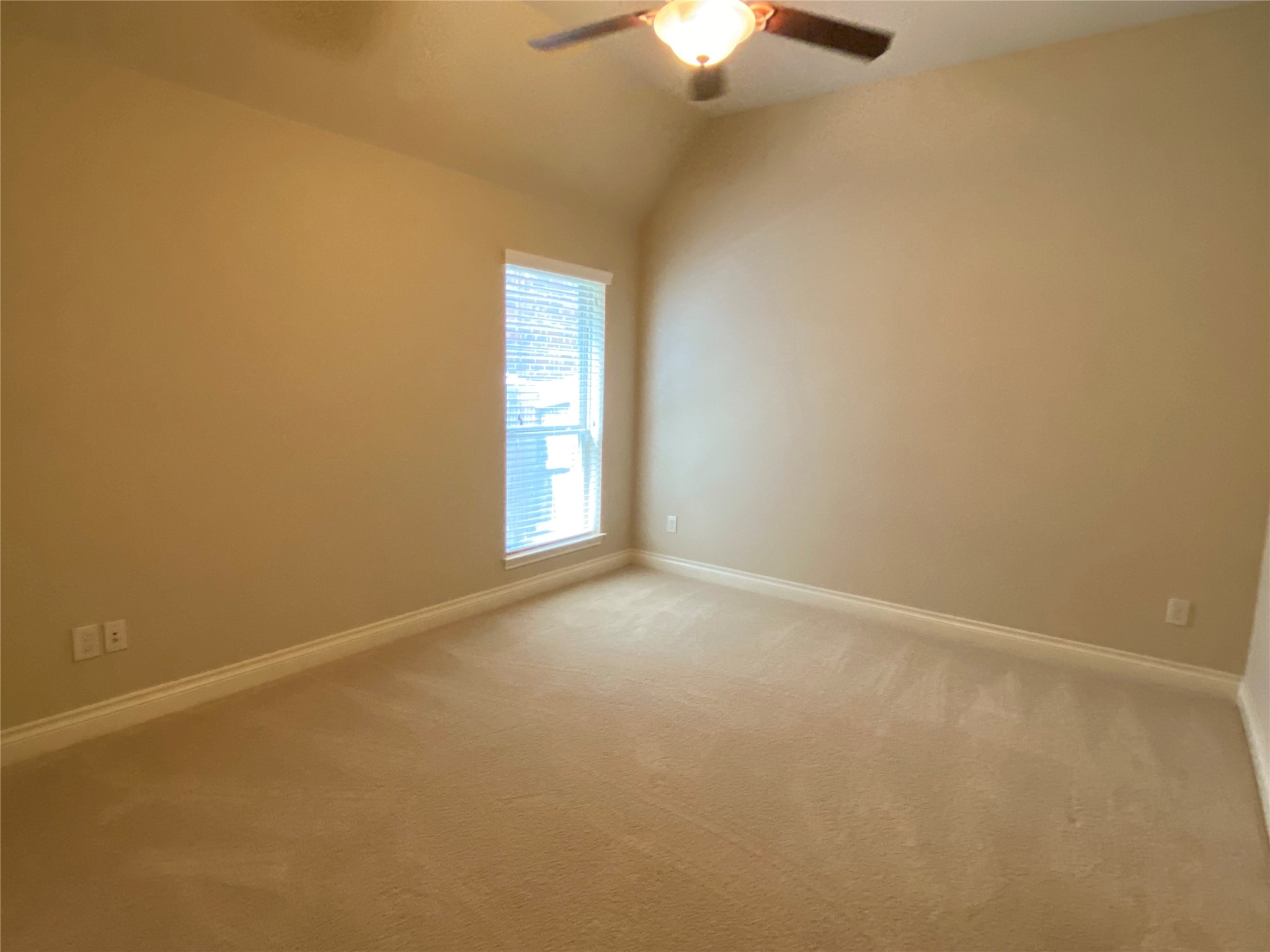 5922 Solara Ledge Lane Property Photo 20