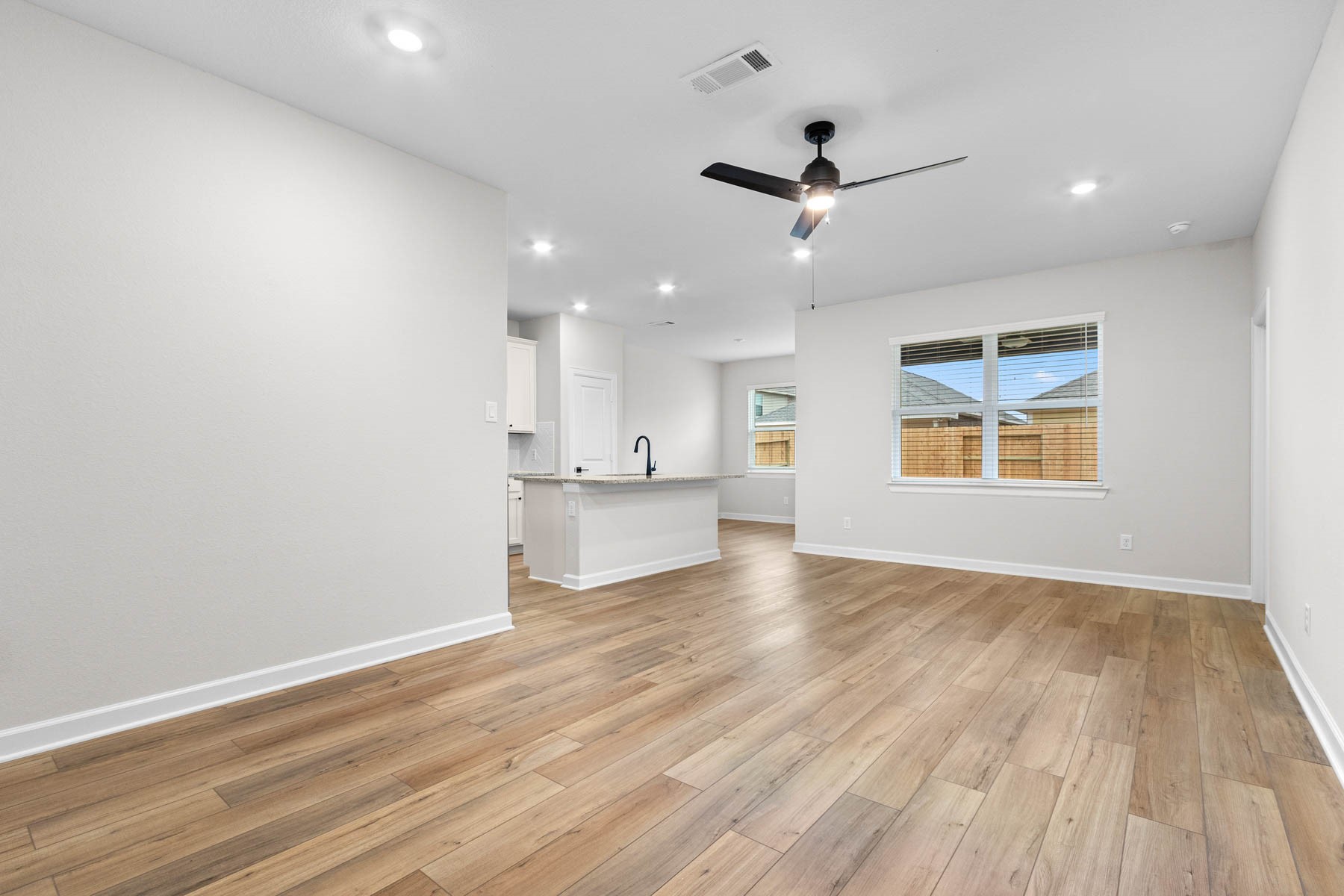 1127 Campside Drive Property Photo 4