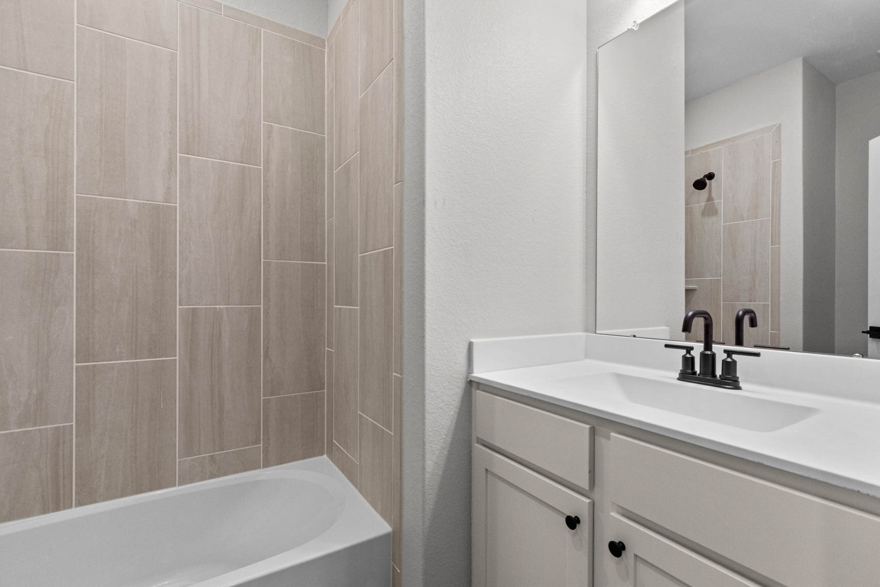 1127 Campside Drive Property Photo 14