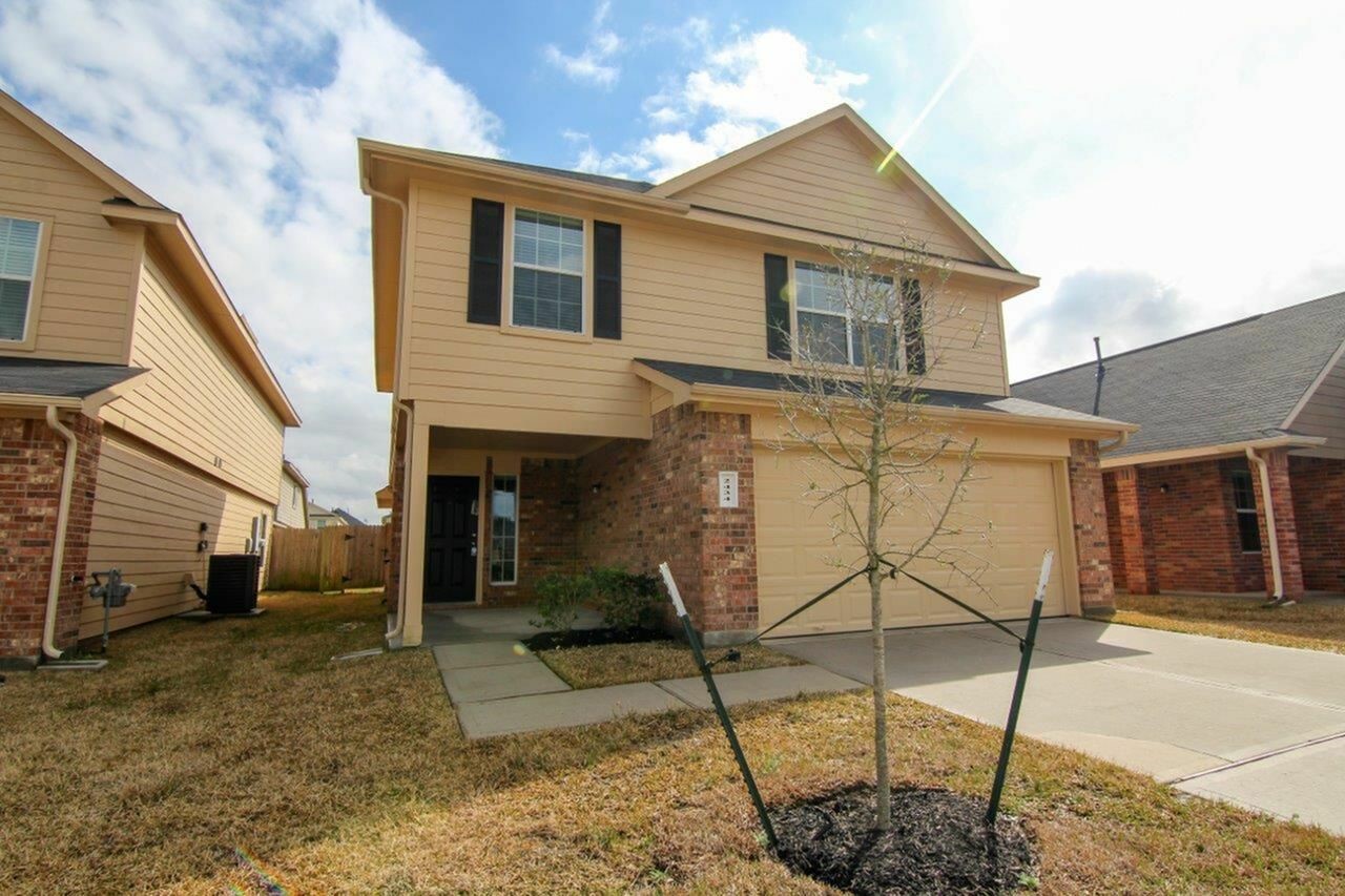2434 Connors Path Property Photo 1