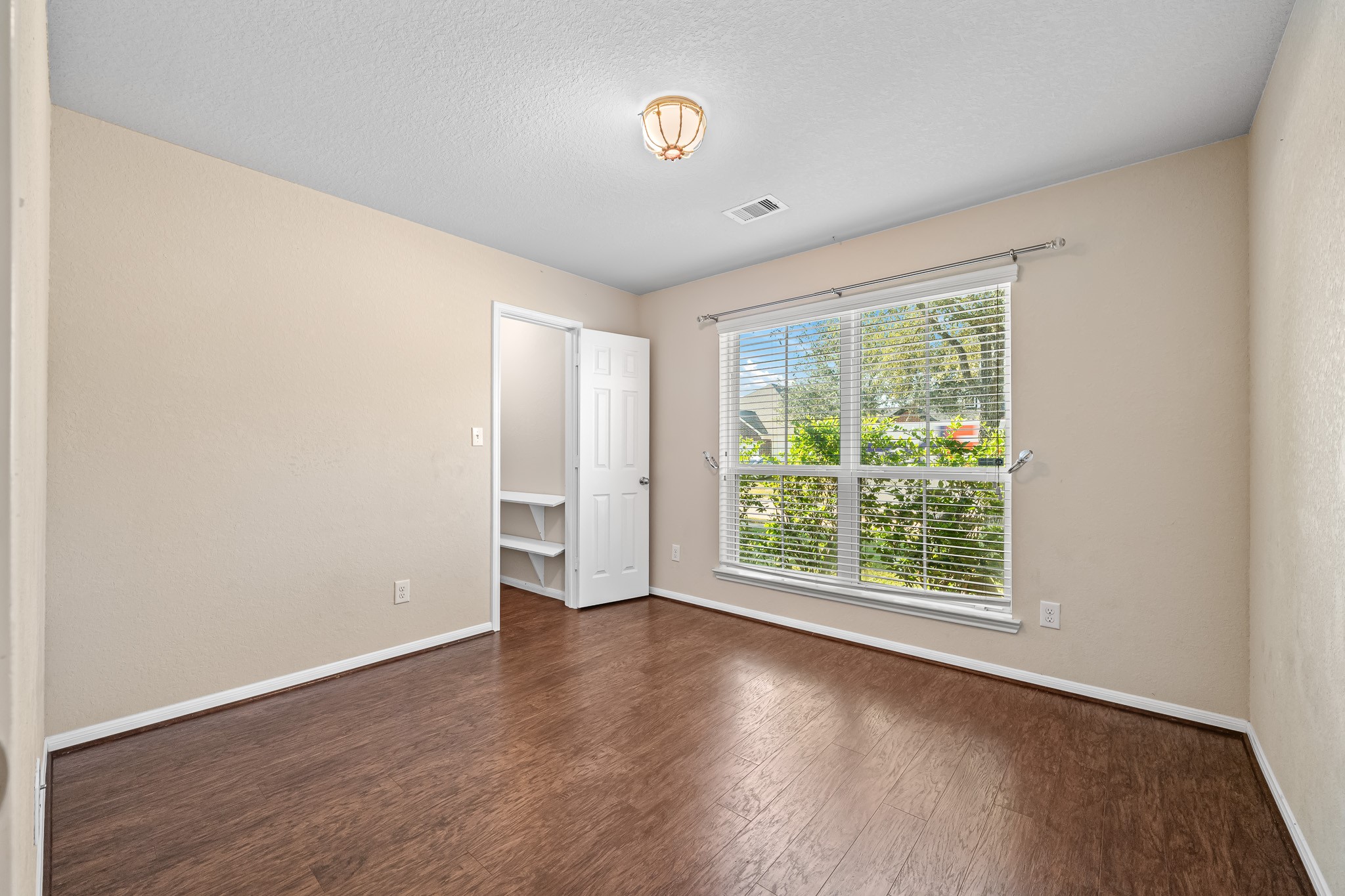 13914 Juniper Bend Lane Property Photo 5