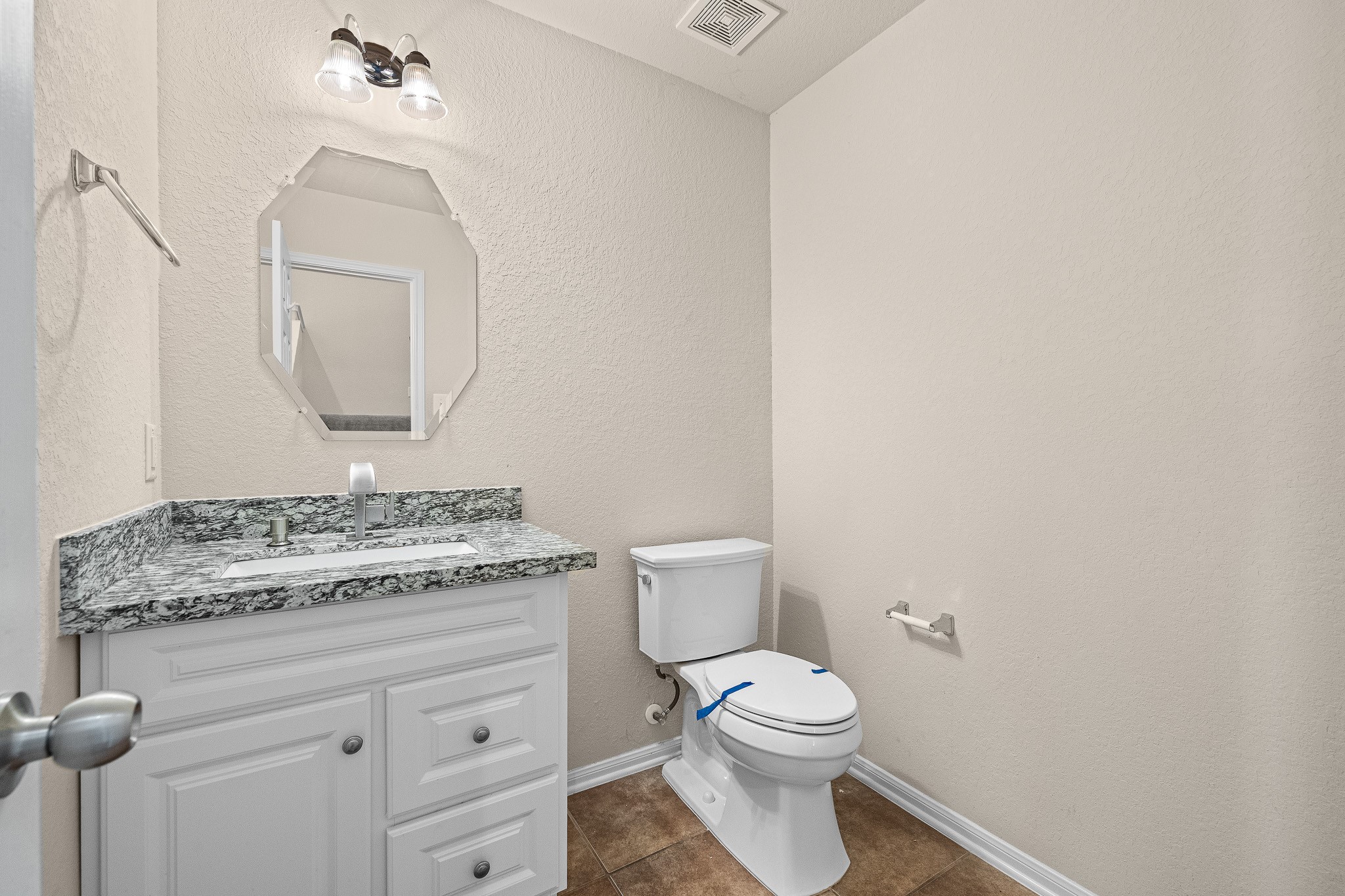 13914 Juniper Bend Lane Property Photo 13