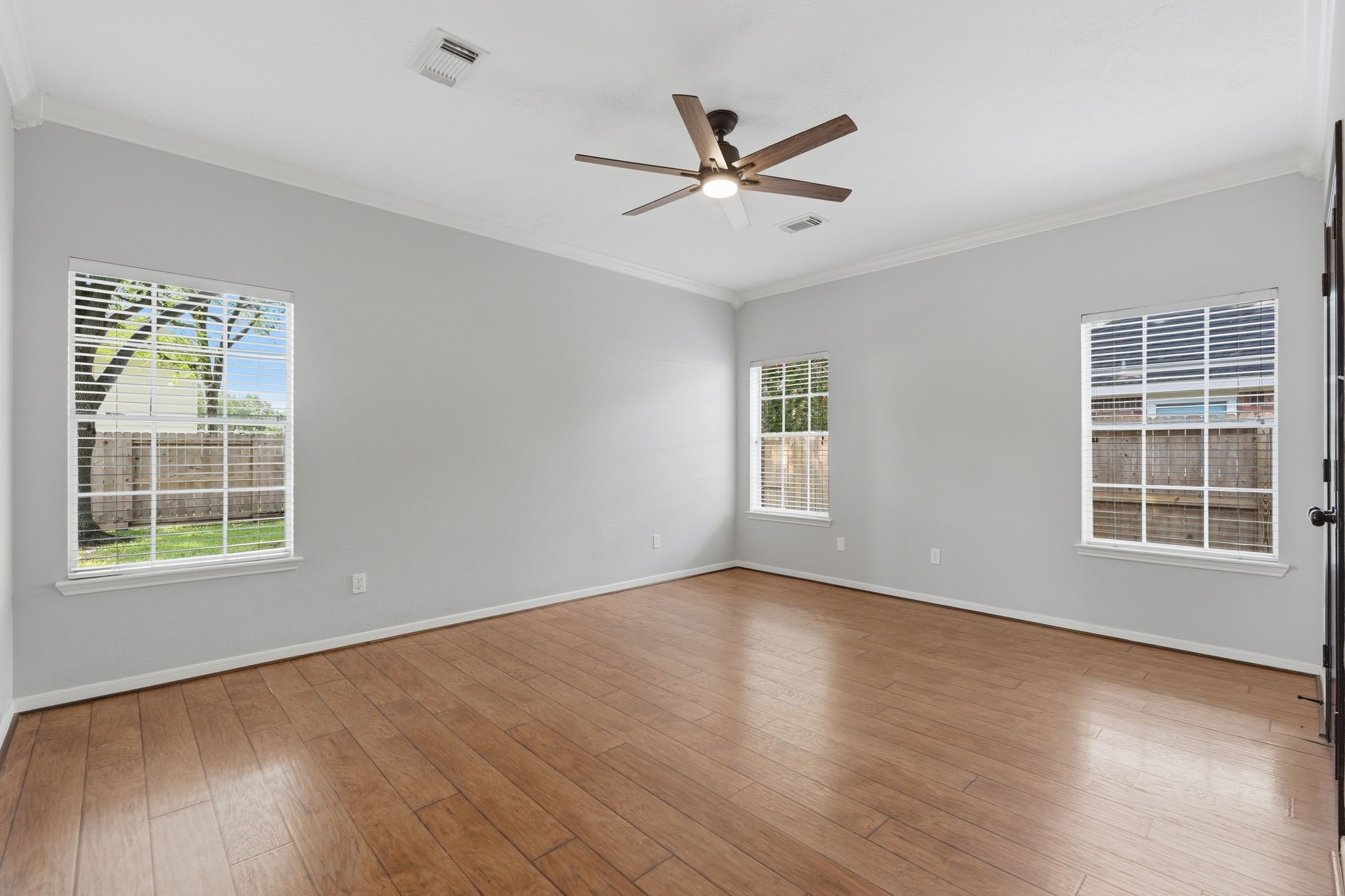 2607 Holly Walk Lane Property Photo 24