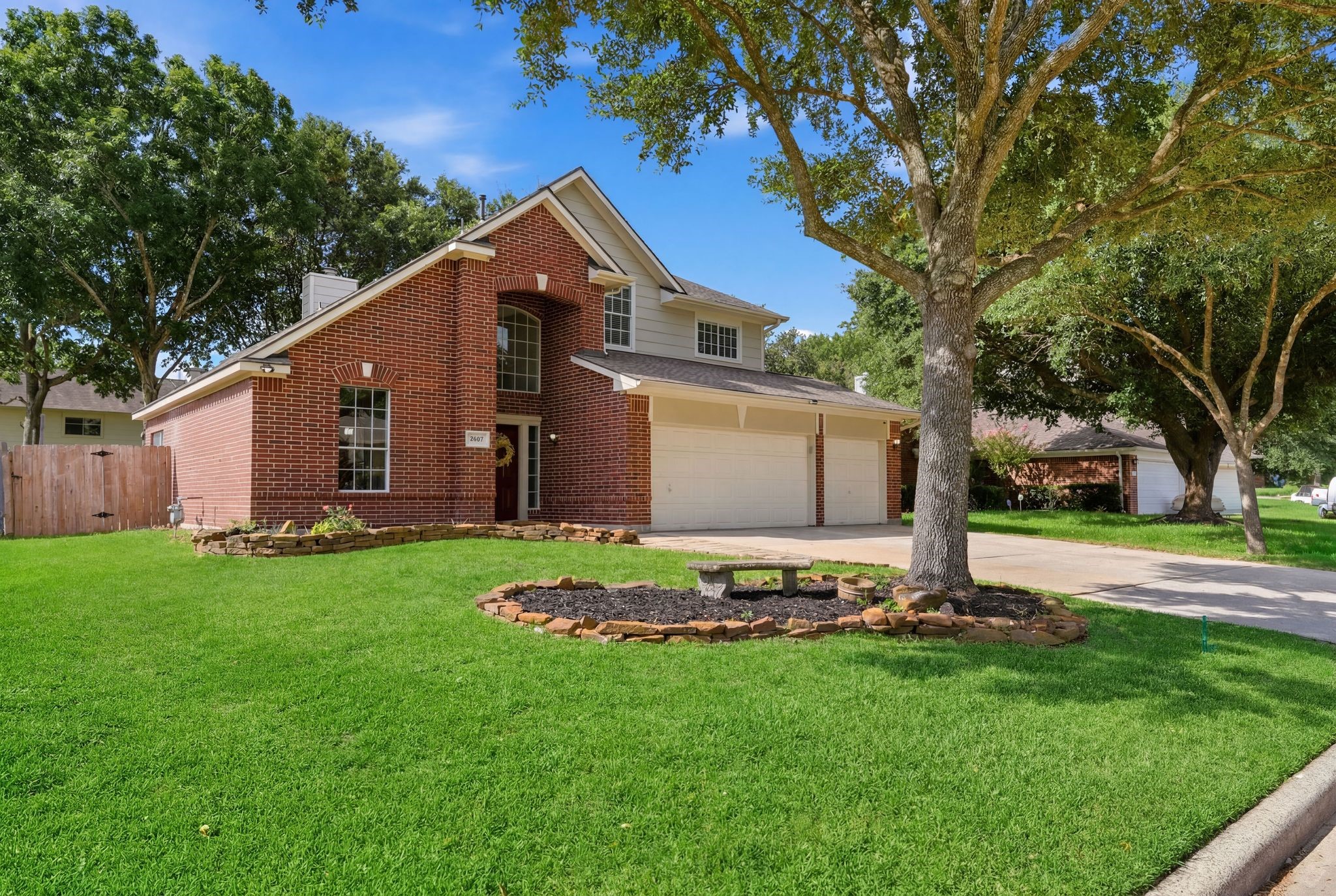 2607 Holly Walk Lane Property Photo 47