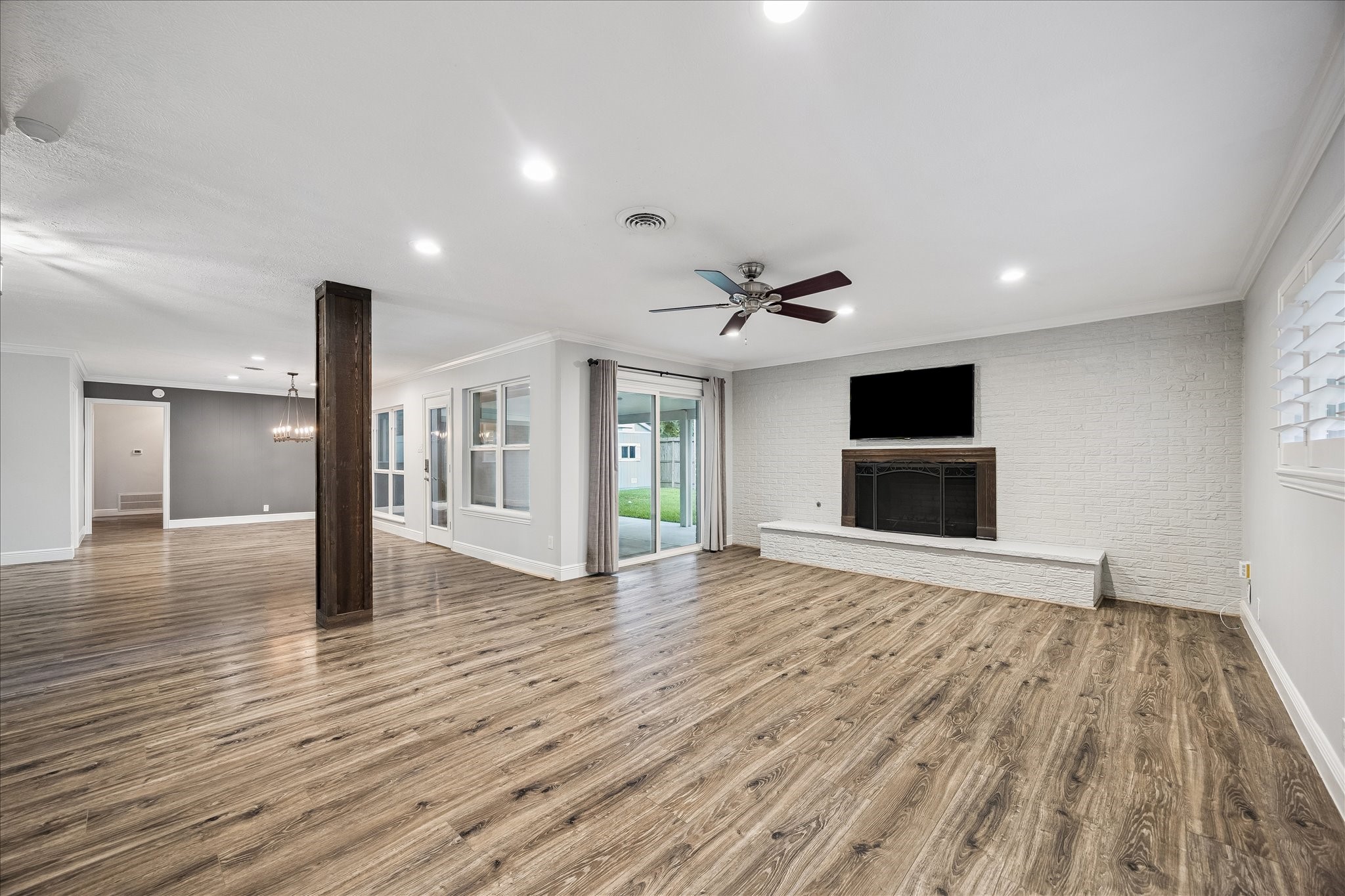 1413 Waseca Street Property Photo 3