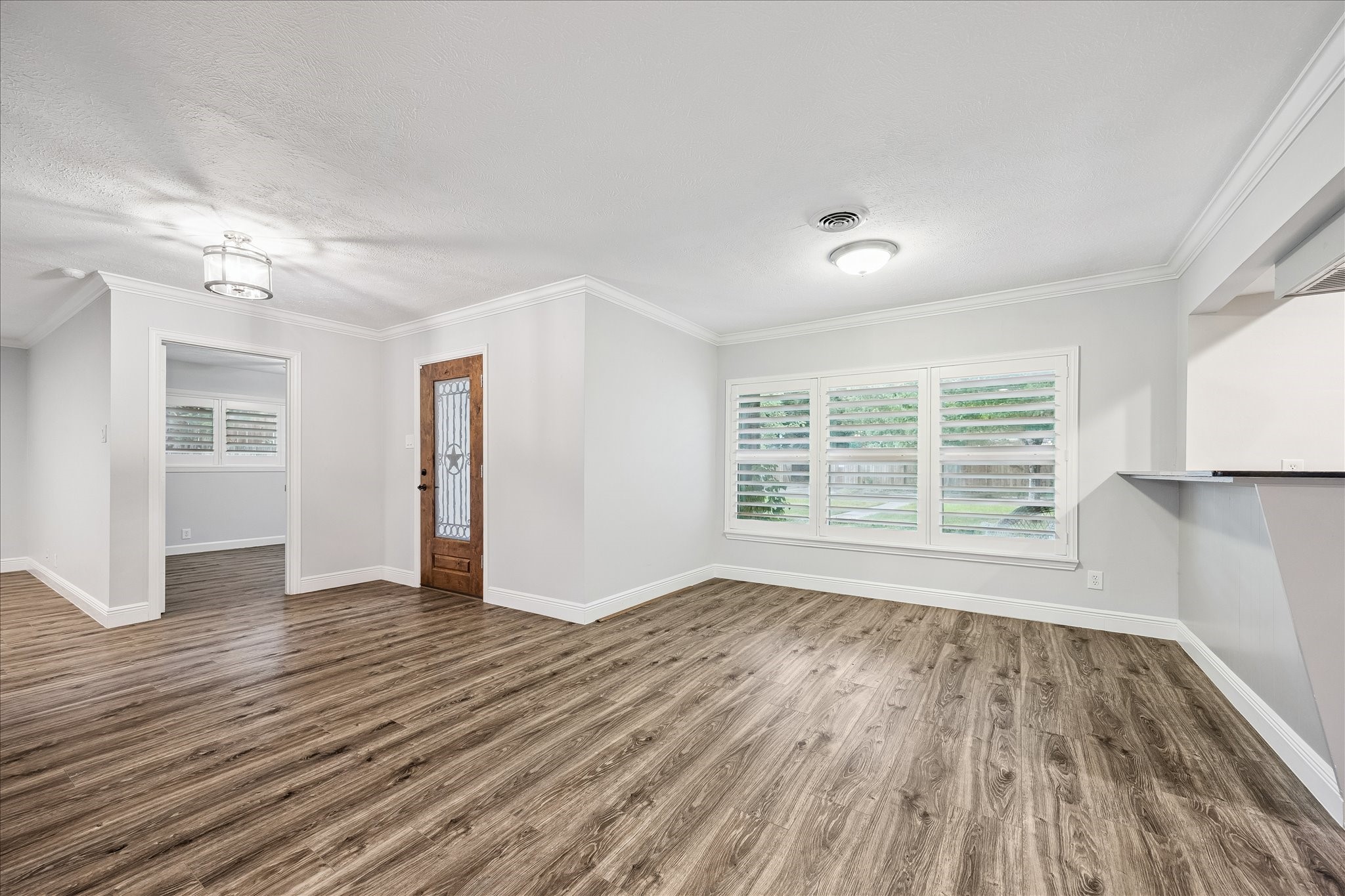 1413 Waseca Street Property Photo 9