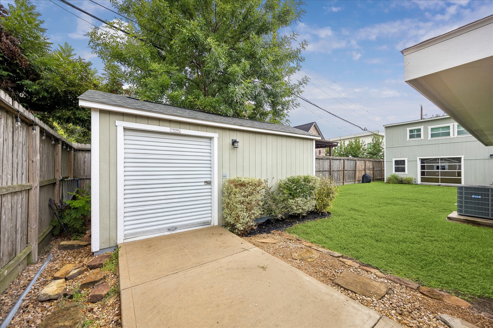 1413 Waseca Street Property Photo 27