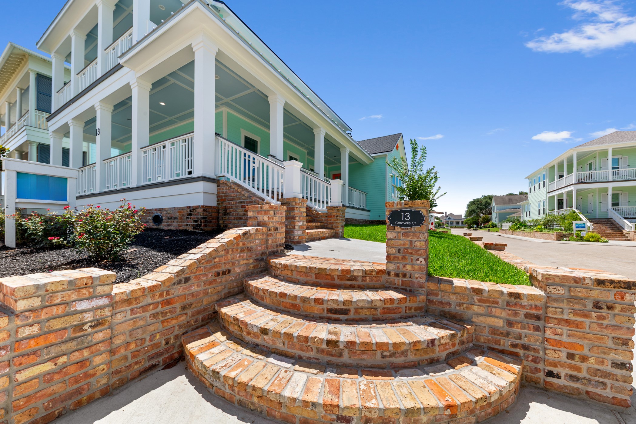 13 Caravelle Court Property Photo 1