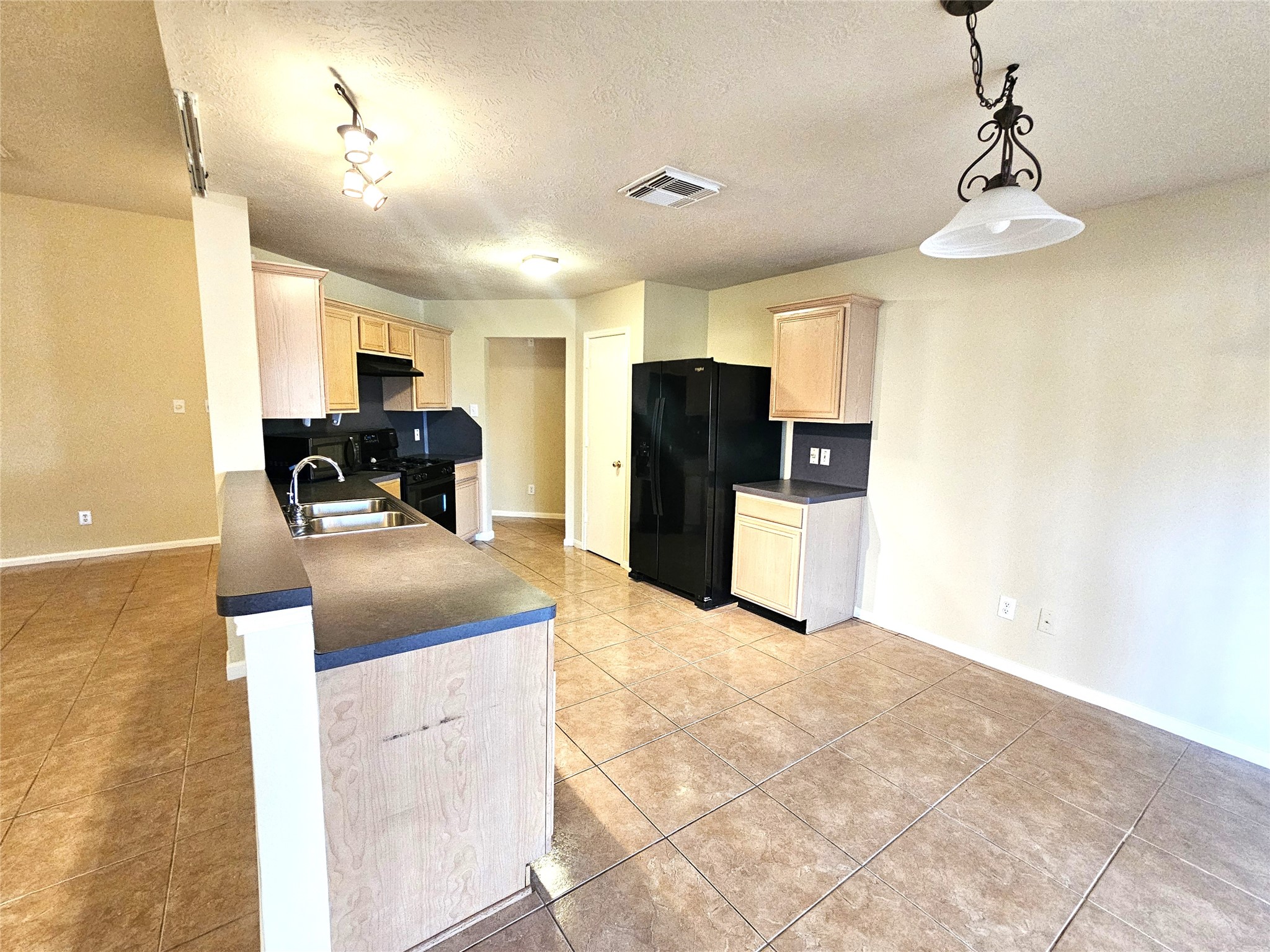 23127 N Waterlake Property Photo 4