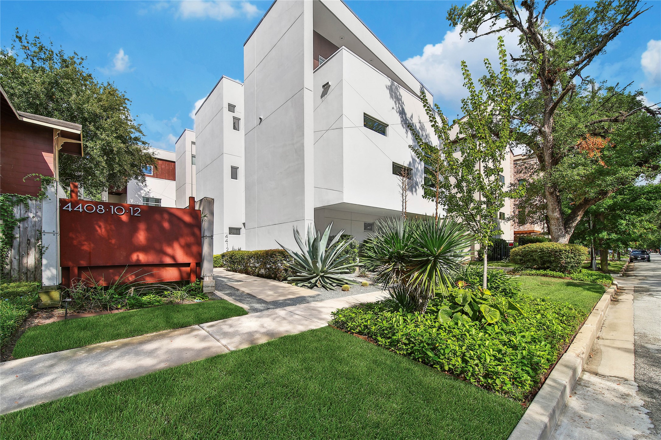 4408 Mount Vernon Street Property Photo 1
