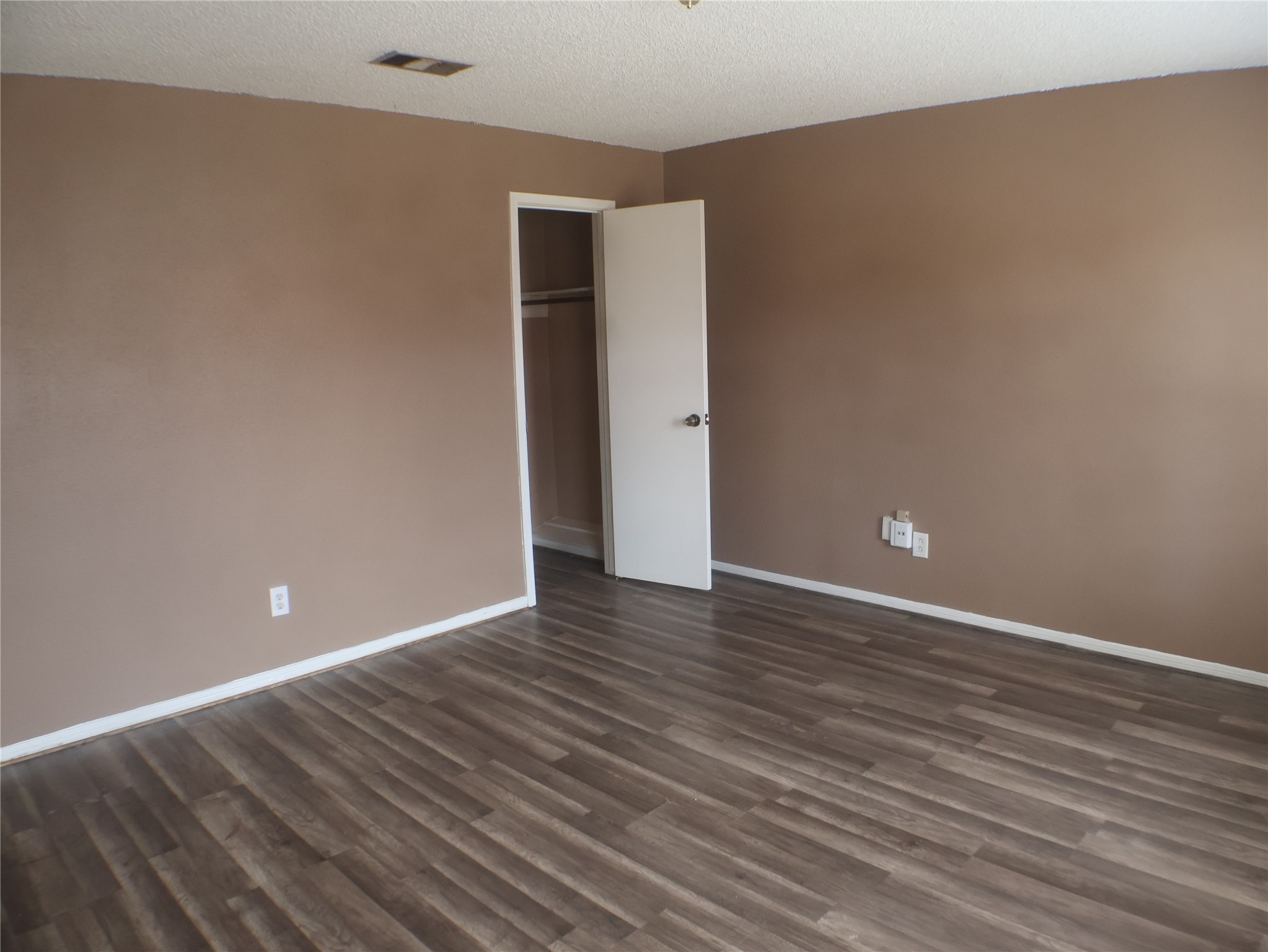 7700 Creekbend Drive 33 Property Photo 12