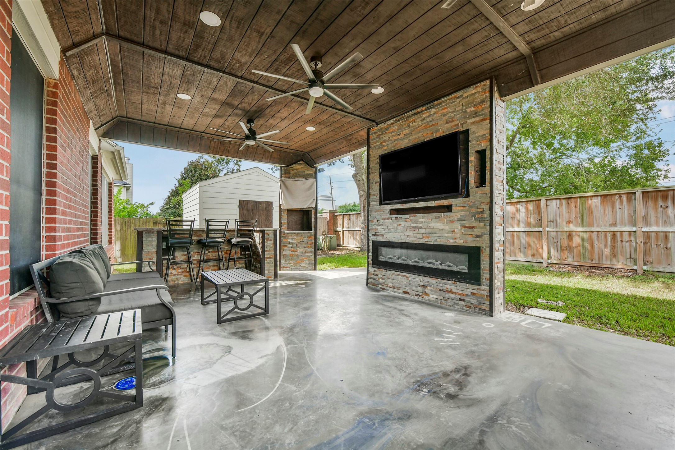2712 Sunnyside Lane Property Photo 2