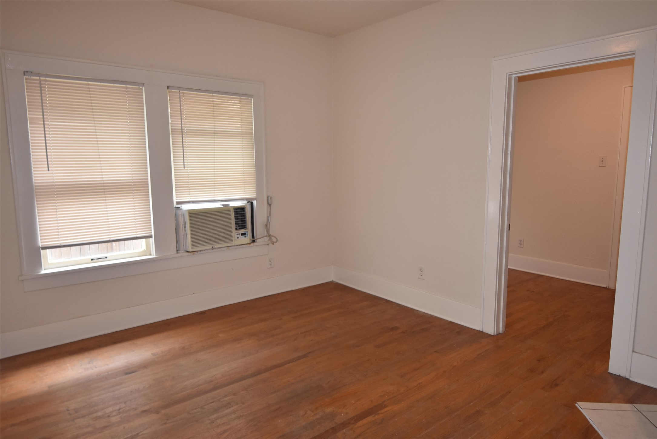 4618 Clay Street 2 Property Photo 6