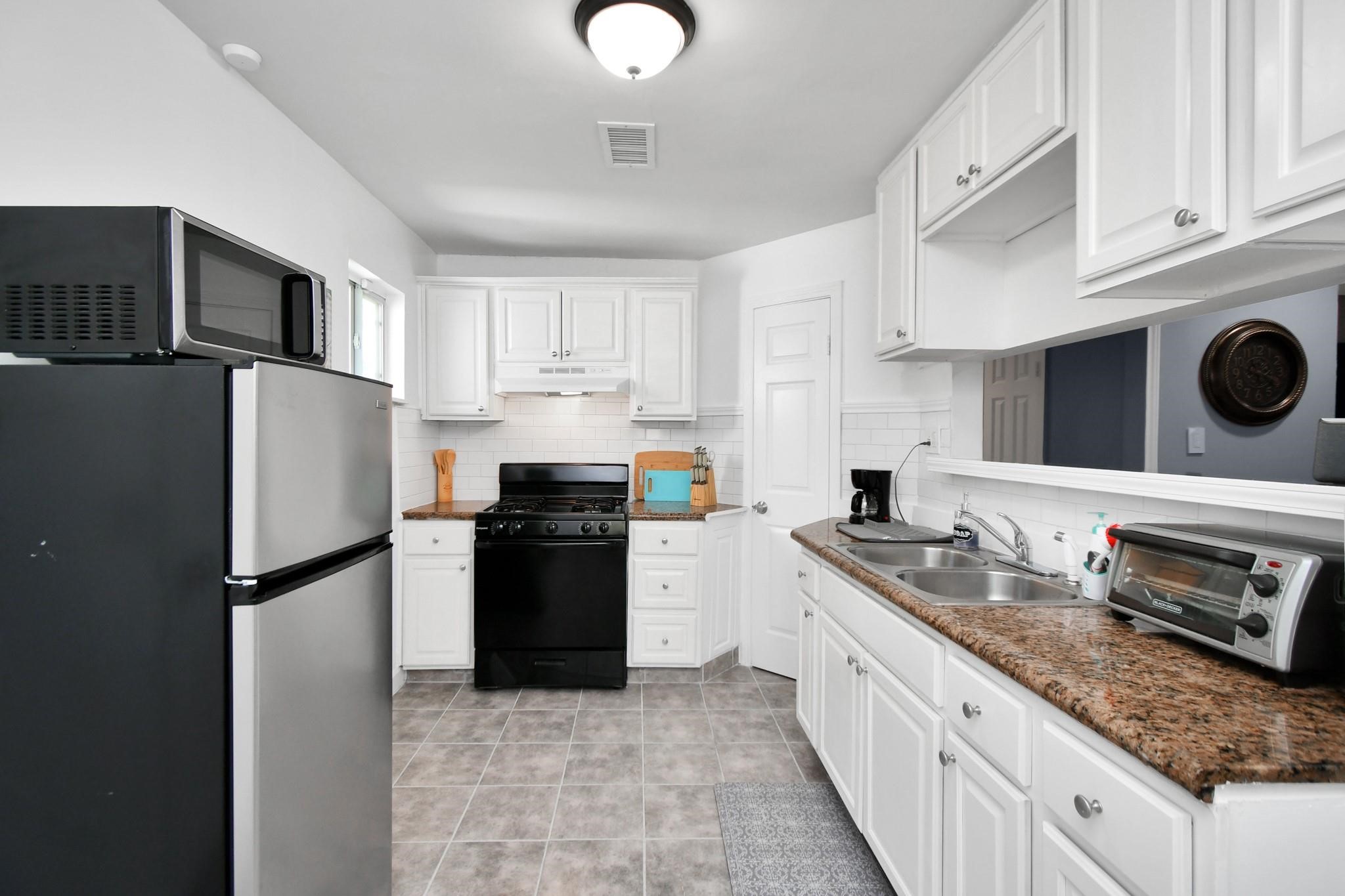 3401 Nathaniel Brown Street Property Photo 10
