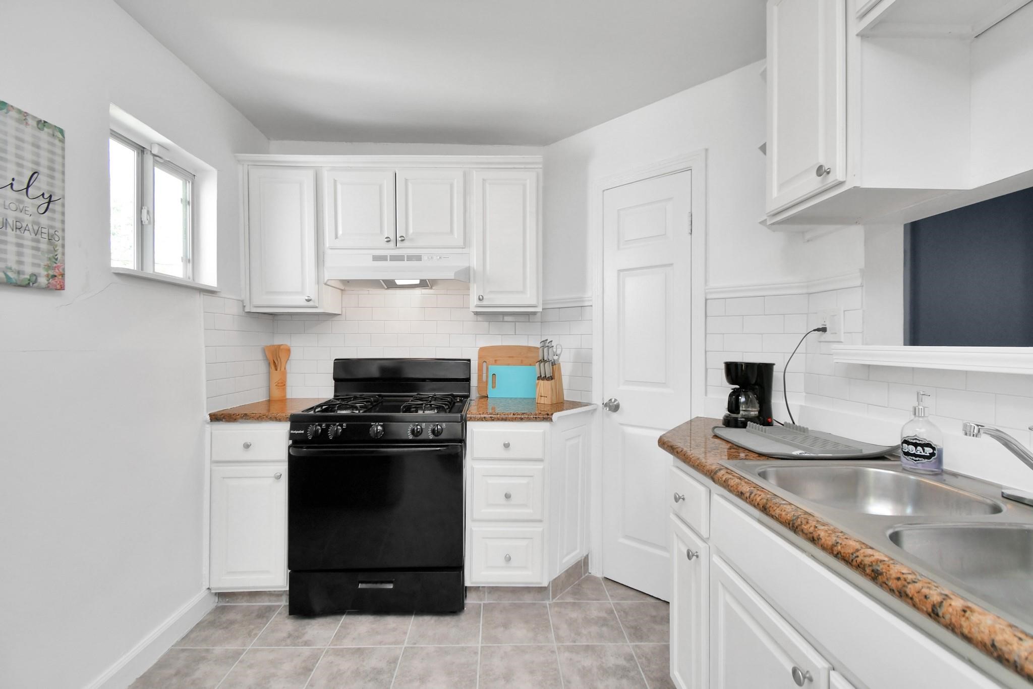 3401 Nathaniel Brown Street Property Photo 11
