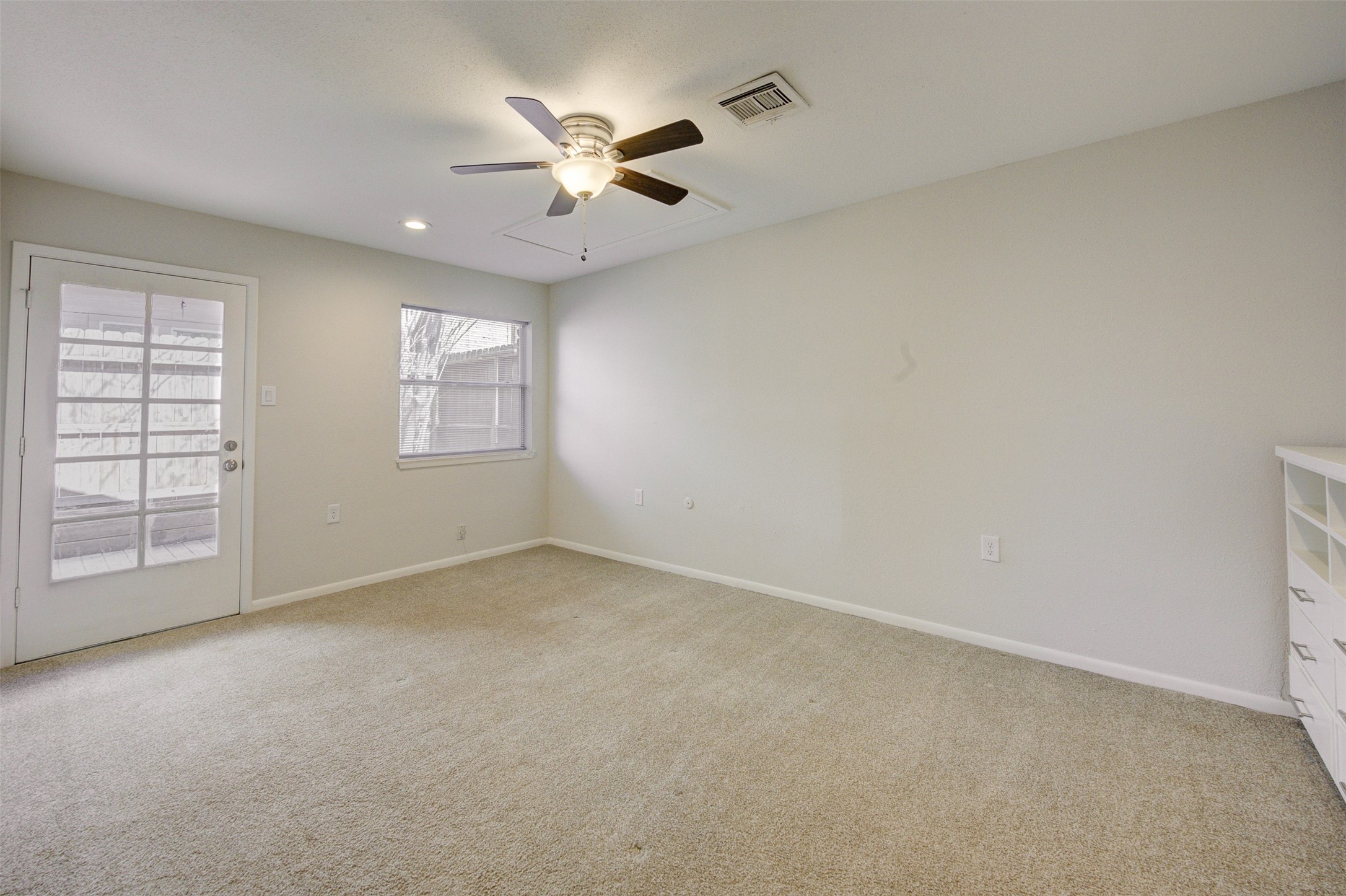 1917 Augusta Drive 18 Property Photo 12
