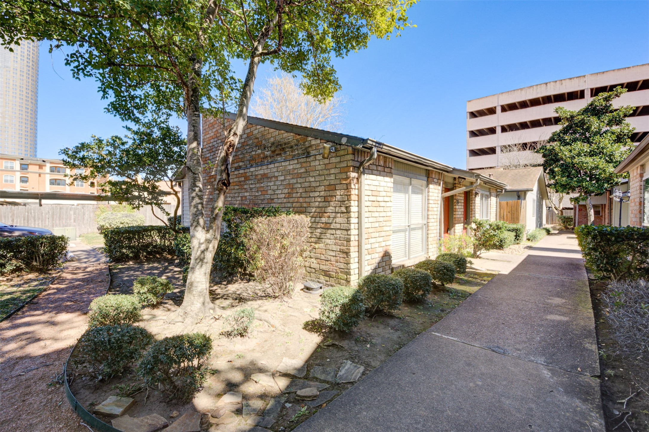 1917 Augusta Drive 18 Property Photo 29