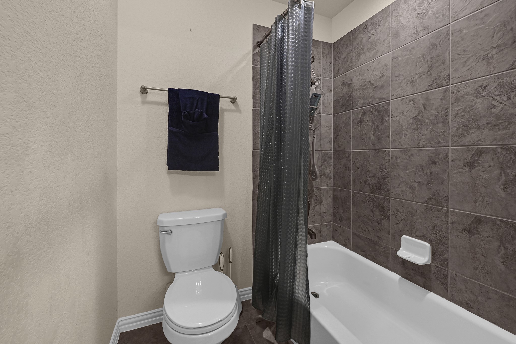 9915 Bezeled Circle Lane Property Photo 22