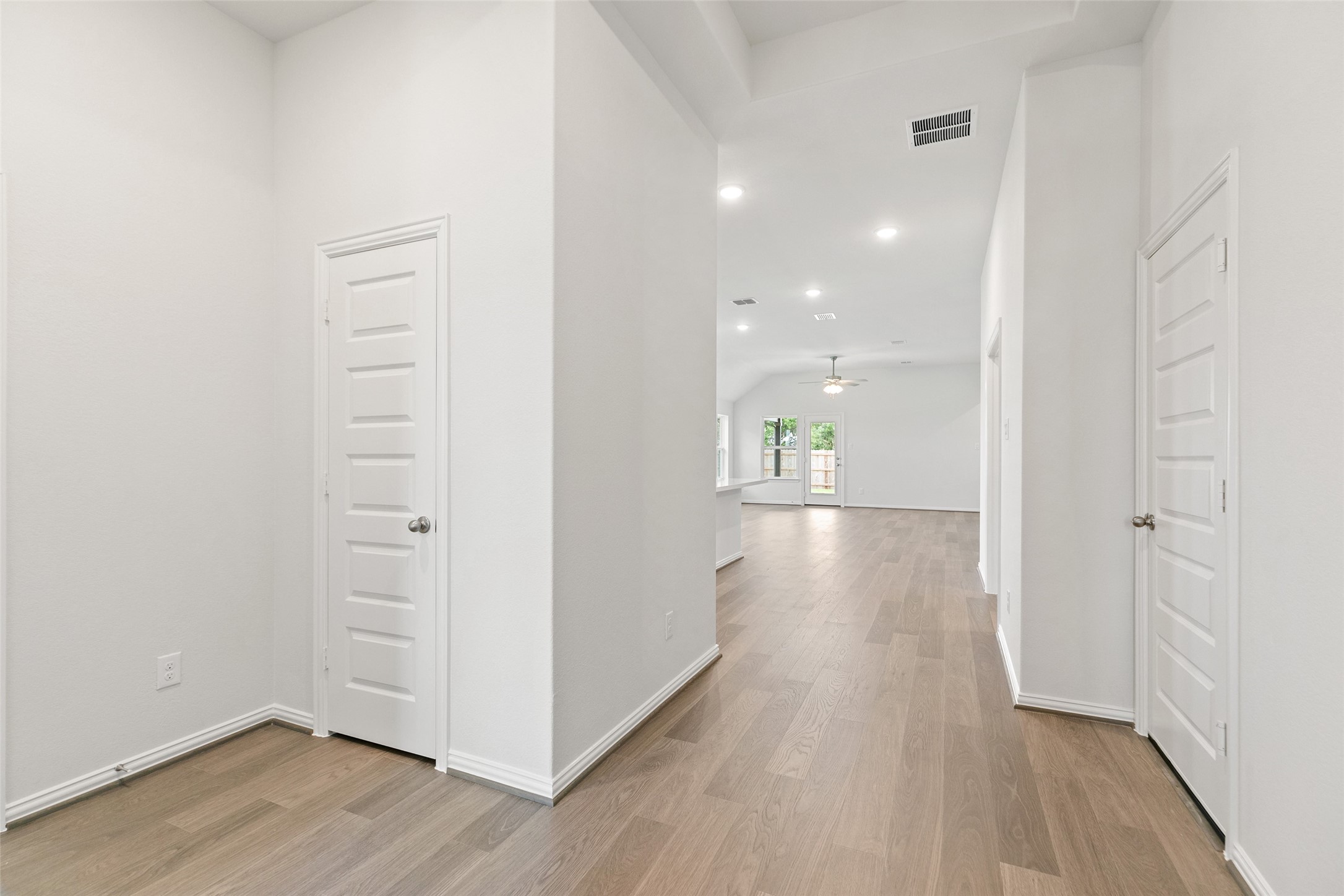 4785 Bakers Landing Drive Property Photo 6