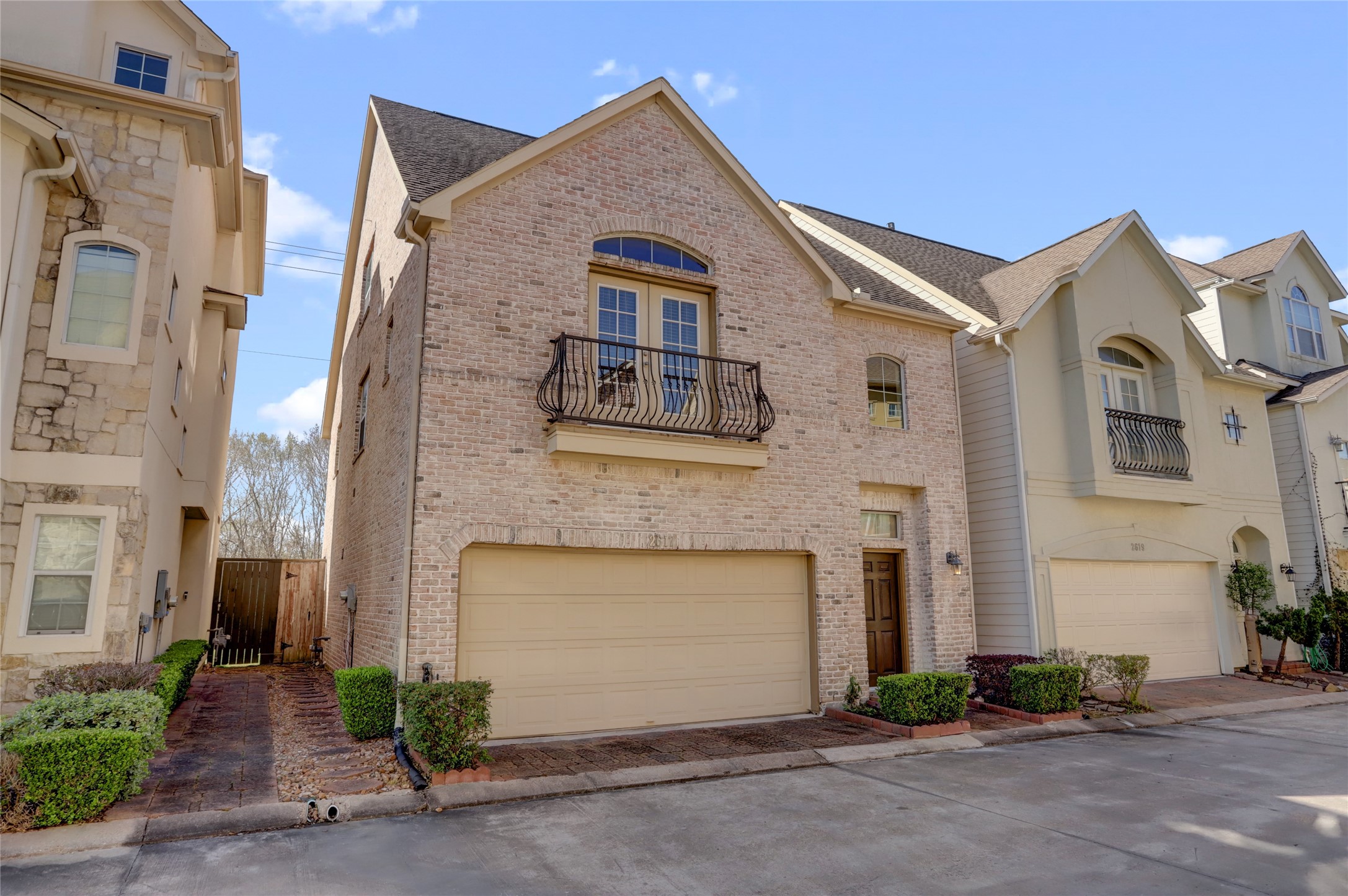 2617 Edgefield Lakes Drive Property Photo