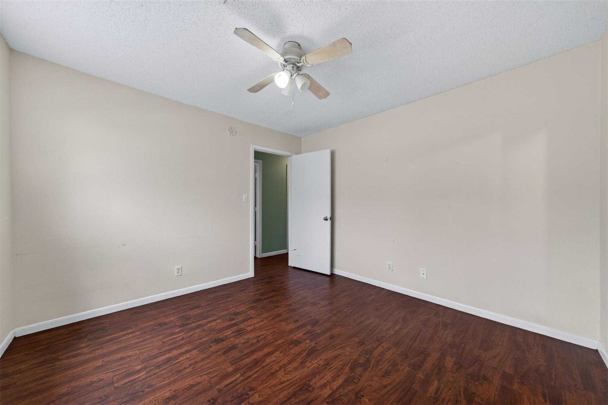 522 Oklahoma Avenue, Bacliff Tx 77518 Property Photo 10