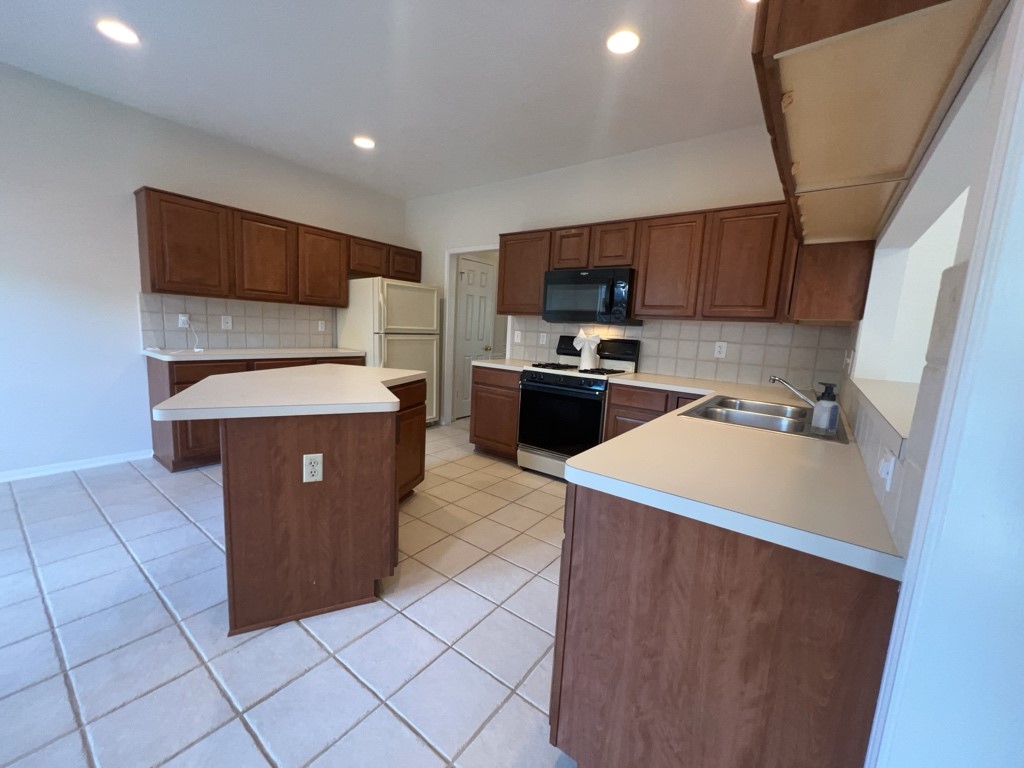2136 Gemini Street Property Photo 10