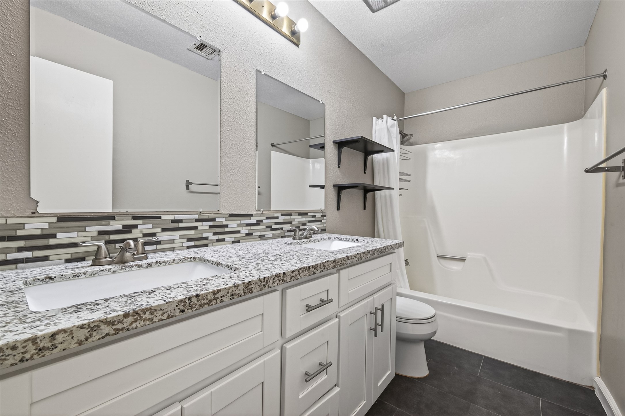 2215 Fort Laramie Drive Property Photo 18