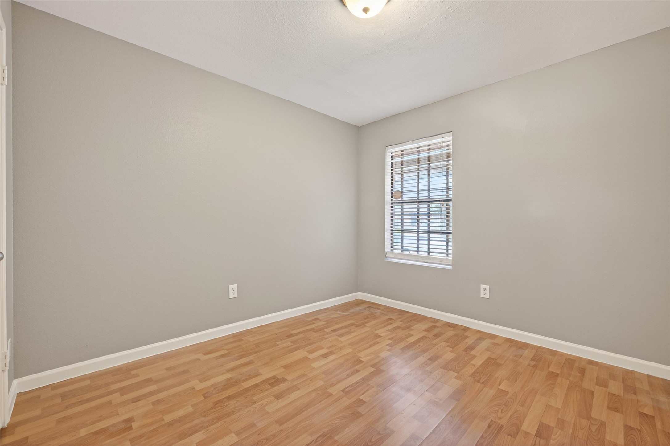 2215 Fort Laramie Drive Property Photo 19