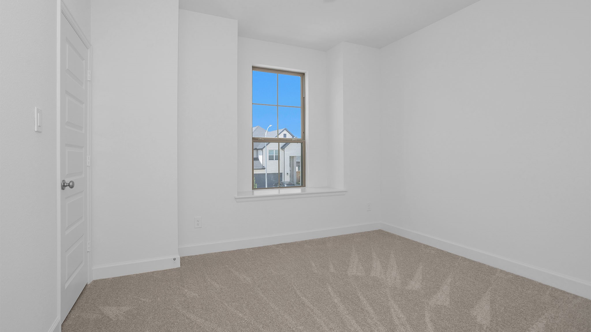 30918 Breezy Way Property Photo 8