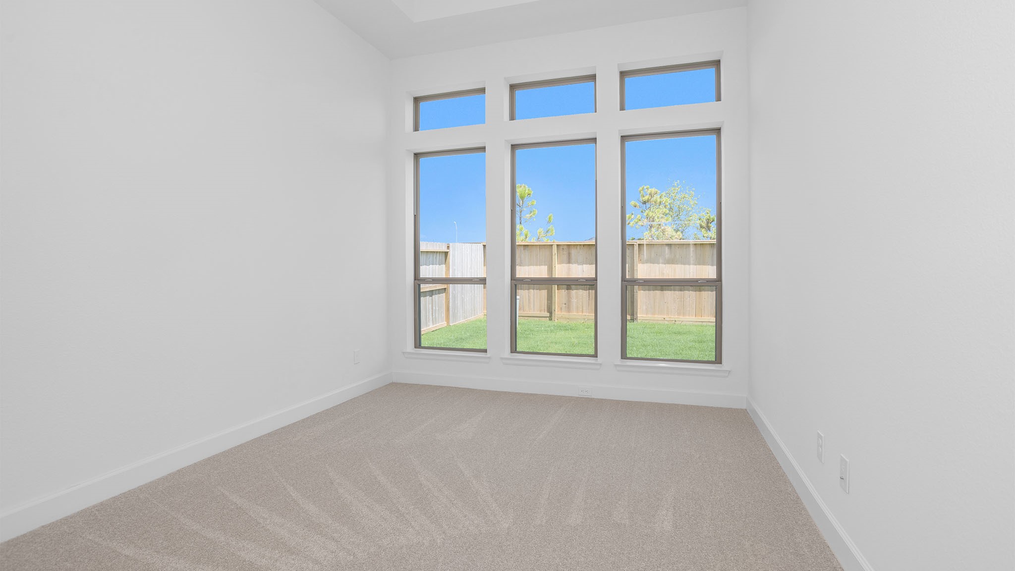 30918 Breezy Way Property Photo 9