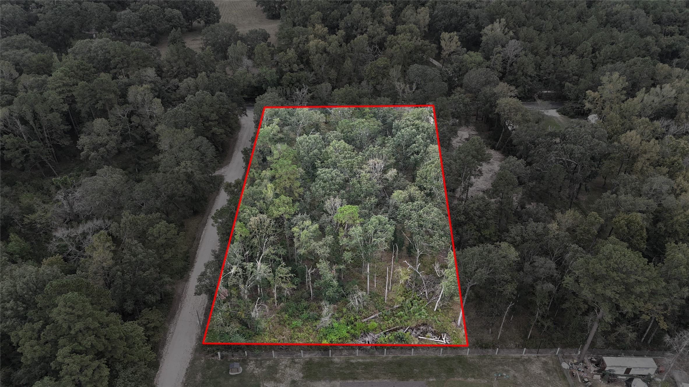 22133 Brook Forest Rd Property Photo 3