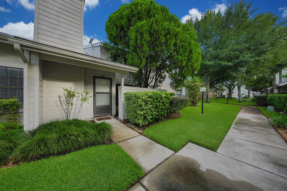 3149 Windchase Boulevard 3149 Property Photo 2