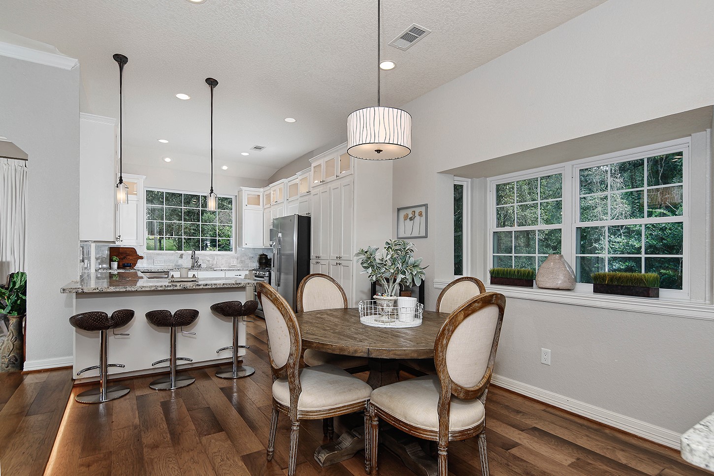 10117 Shady Hollow Drive Property Photo 10